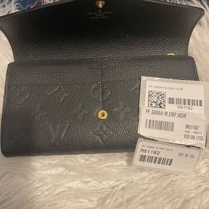 Barley used Louis Vuitton Emp Noir wallet